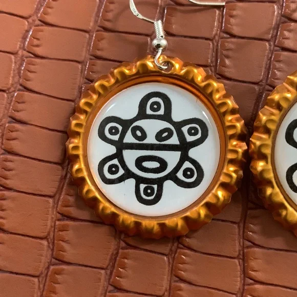 Charity item: Puerto Rico Taino Sun handcrafted bottle Cap Earrings. - Picture 4 of 12